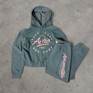 Women’s Aeropostale Green and Pink Sweatpants and Hoodie Set Size Large